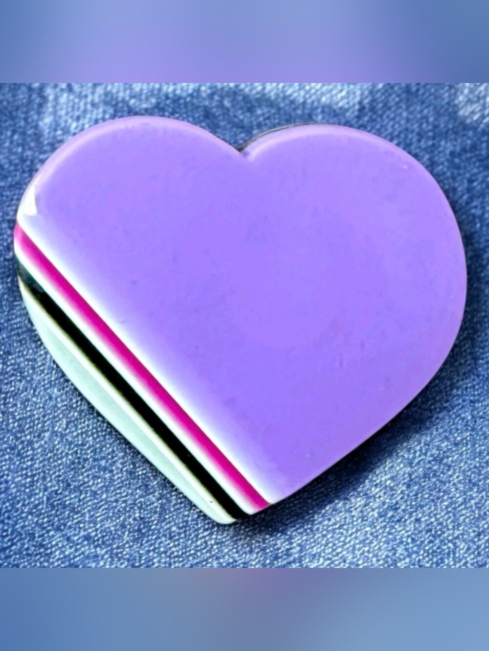 Rare Vtg. Lea Stein Signed Layered Purple Heart Lapel Pin/Brooch 1x1"